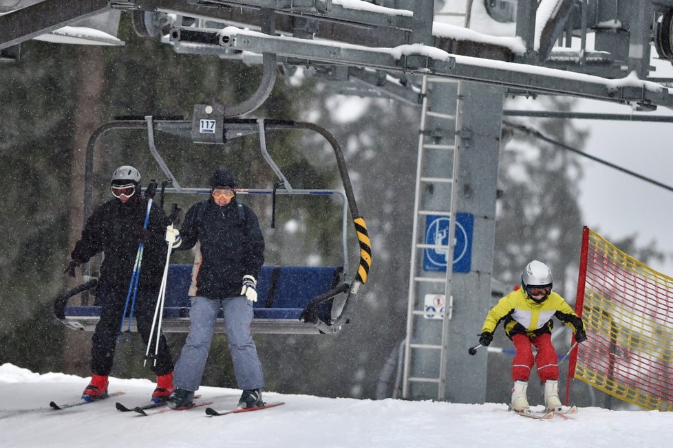 Lyžování ve Skiareálu Lipno