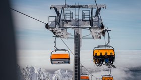 Miliardová investice: Skiaerál Klínovec se během 10 let proměnil v moderní areál. O jeho rozvoji promluvil majitel Zeman