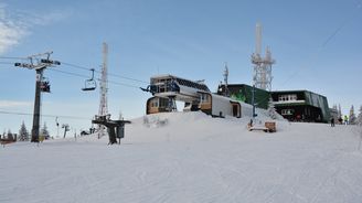 Havlíček otevření skiareálů od pátku neprosadil. Přísnější návrh má vládě předložit ve středu