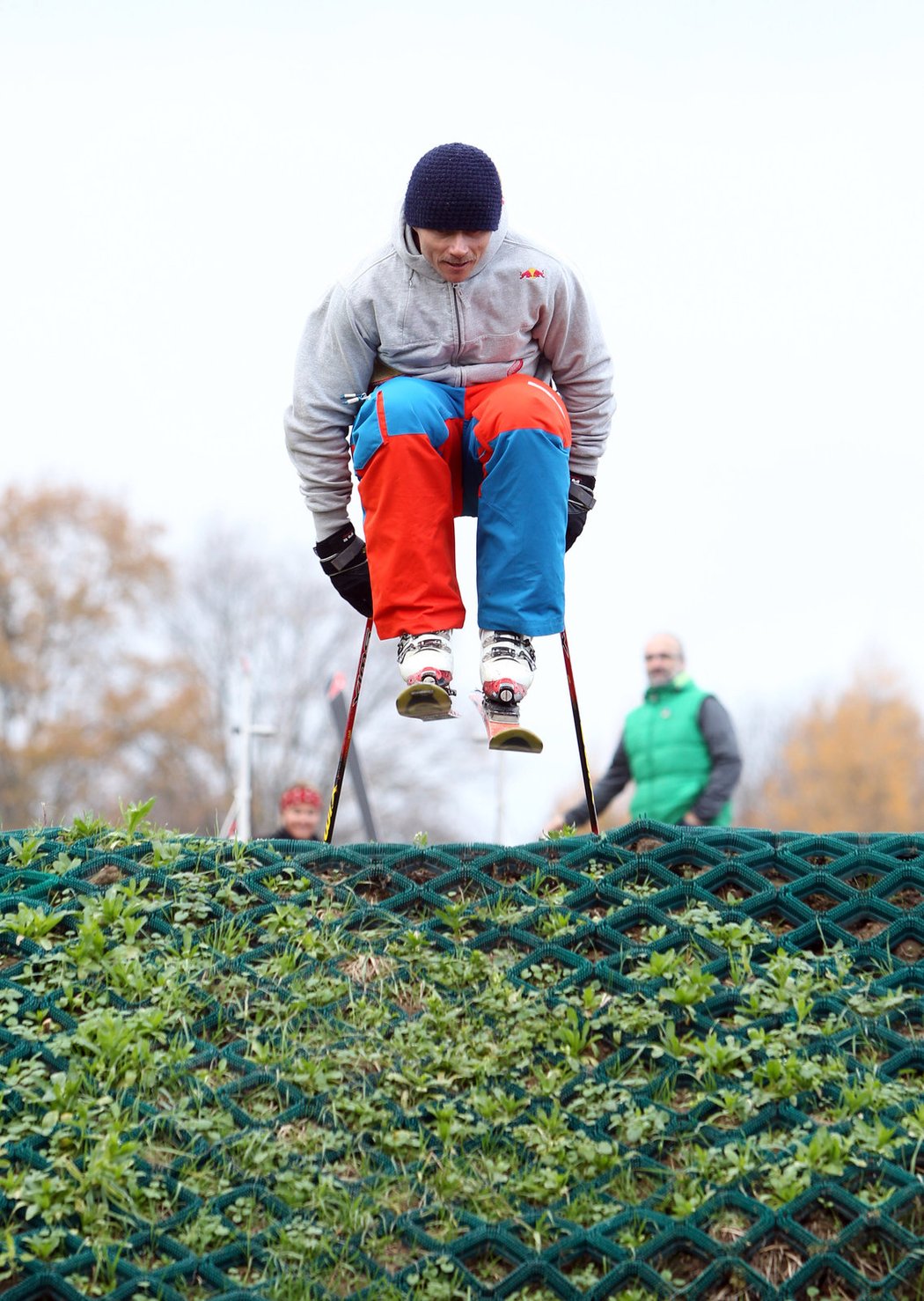 Kraus si doma v Děčíně postavil startovní rampu a krátkou dráhu. Snad to na olympiádě zúročí!