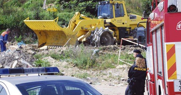 Skládku policisté uzavřeli