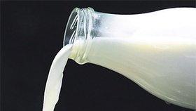 Mléčné potraviny jsou bezpečné až pro děti od dvou let věku