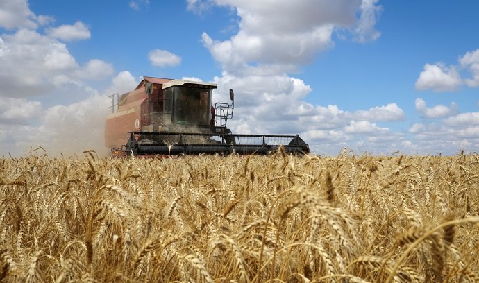 Dovoz ukrajinského obilí zakázalo i Slovensko. Zemědělci jsou jen chamtiví, tvrdí kritici