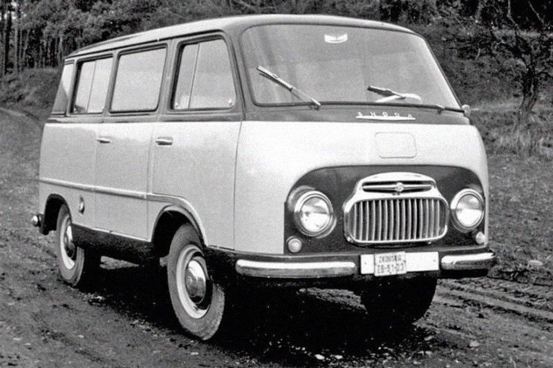 škoda 1203Takto hezké auto trambusové koncepce bylo hotové už v roce 1956. Mohla to být nejmodernější evropská dodávka. Před ministerskou stopkou projektu vzniklo celkem pět funkčních prototypů.