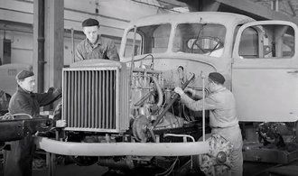 Barča. Podívejte se, jak se vyráběl legendární nákladní vůz Škoda 706 R