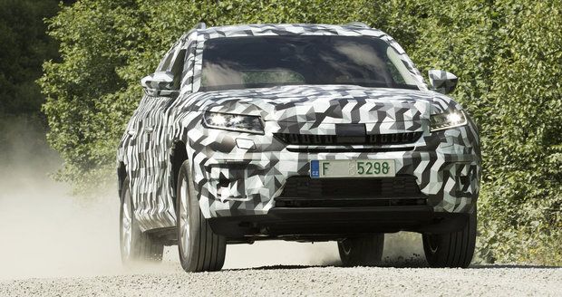 Definitivní podobu nové Škody Kodiaq bude automobilka bedlivě střežit až do světové premiéry 1. září, nicméně hrstka vybraných médií včetně Světa motorů už směla usednout za volant prototypů a novinku vyzkoušet v kulisách norských fjordů!