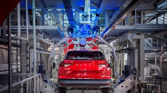 Škoda Auto táhne výsledky Volkswagenu. Česká značka má rekordní čtvrtletí Škoda Auto táhne výsledky Volkswagenu. Česká značka má rekordní čtvrtletí