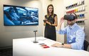 Virtuální realitu si mohou vyzkoušet i zákazníci Škoda Auto a prohlédnout si své vysněné auto