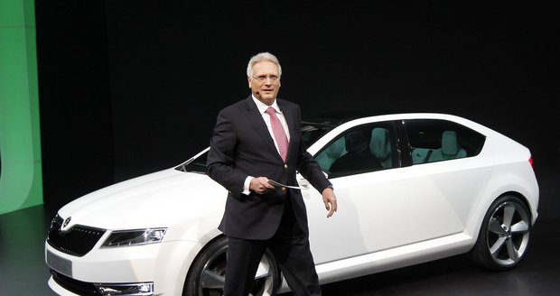 Výkonný ředitel Škoda Auto Winfried Vahland se pochlubil konceptem Vision D.