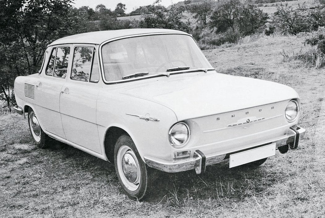 Škoda 100