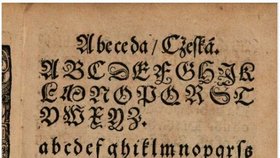 Takhle vypadala česká abeceda psaná švabachem.