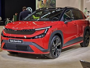 Škoda Epiq dostala sportovní soupravu. Sportline nabízí obří kola i černou střechu