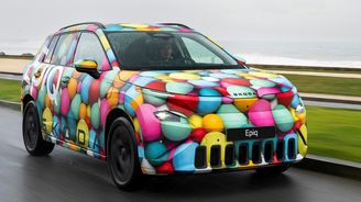 Sériová Škoda Epiq se poprvé ukázala na silnicích. Kabát stále tají, přesto ji poznáváme Sériová Škoda Epiq se poprvé ukázala na silnicích. Kabát stále tají, přesto ji poznáváme