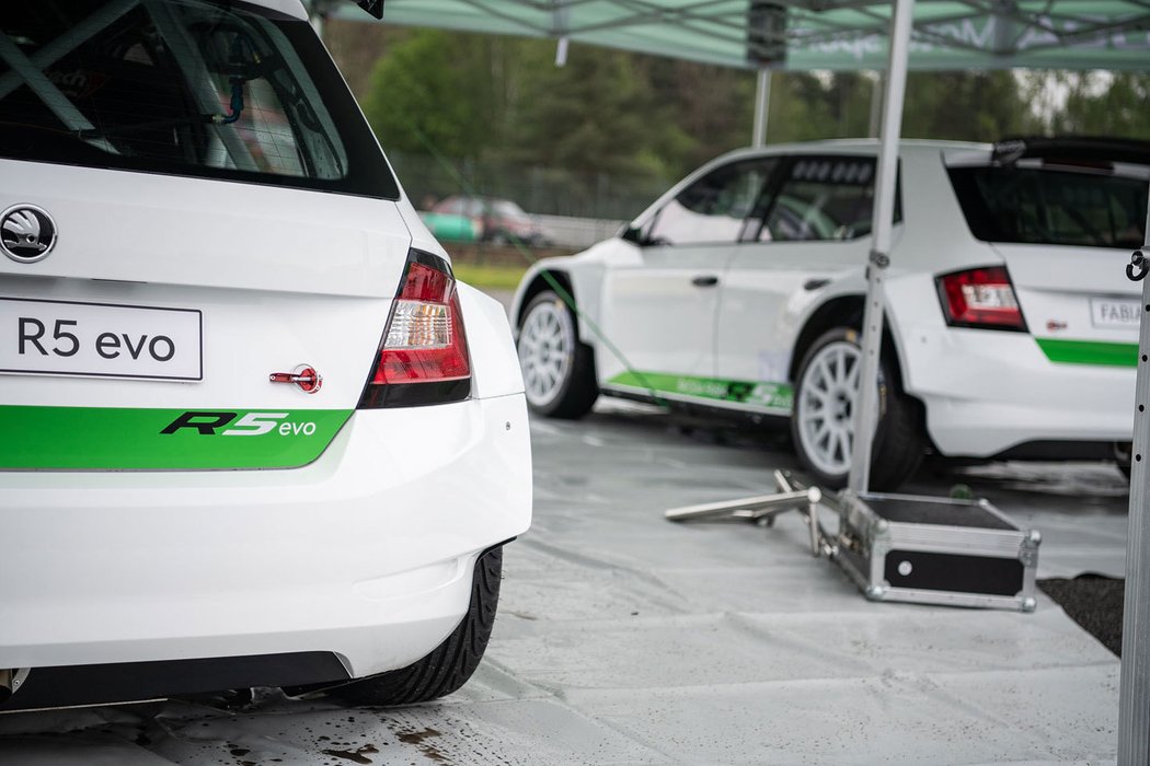 Škoda Fabia R5 Evo Rally Car