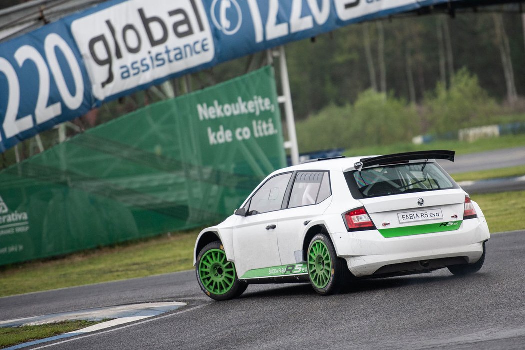 Škoda Fabia R5 Evo Rally Car