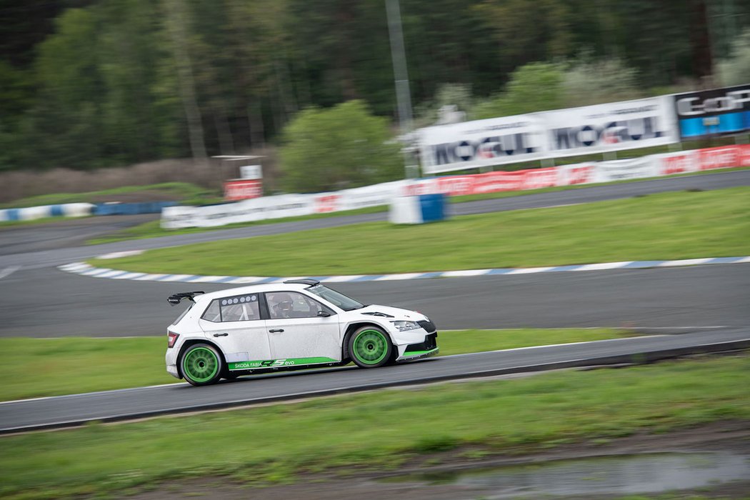 Škoda Fabia R5 Evo Rally Car