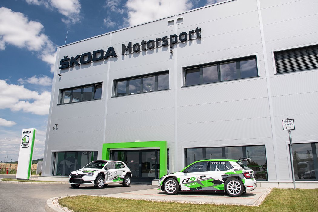 Škoda Fabia R5 Evo Rally Car