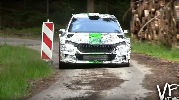 Nová Škoda Fabia Rally2 už pilně testuje. Mrkněte na její první záběry