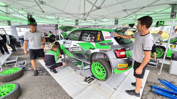 Škoda Motorsport zastavila objednávky na Fabii Rally2 evo
