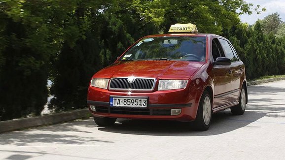 Tahle Škoda Fabia najezdila jako taxík milion kilometrů. Tipnete si, s jakým motorem?