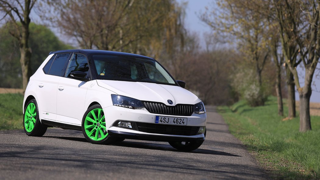 Malou náplastí za zrušenou verzi RS byla v roce 2018 limitovaná edice Fabia R5 se čtyřválcem 1.4 TSI/92 kW a automatem DSG – pro Česko bylo určeno 300 kusů.