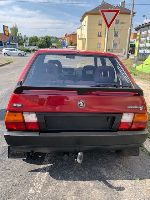 Škoda Favorit LX (1993)
