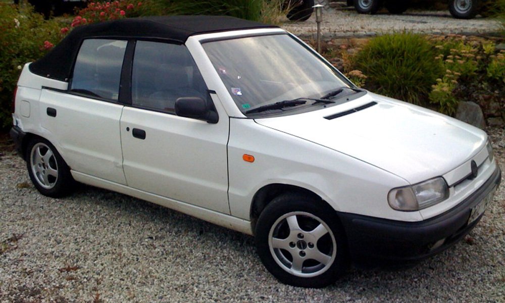 Model MTX Cabrio se kusově vyráběl v letech 1997 až 2000. Kabriolet měl ochranný oblouk a stahovací střechu. Karoserii navrhl Pavel Škarka.