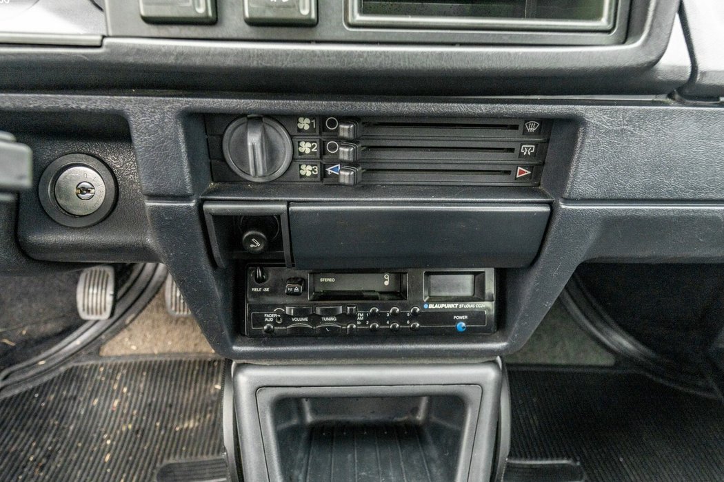 Škoda Forman GLX, přehrávač kazet