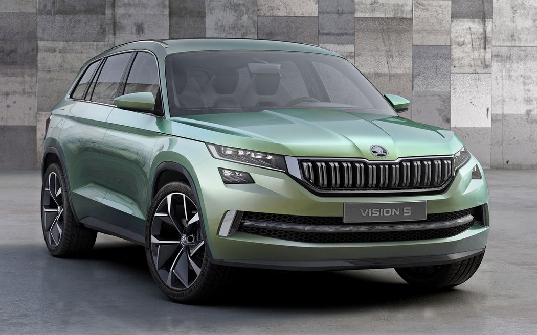 skoda kodiaq superb strednitrida sportovni crossover