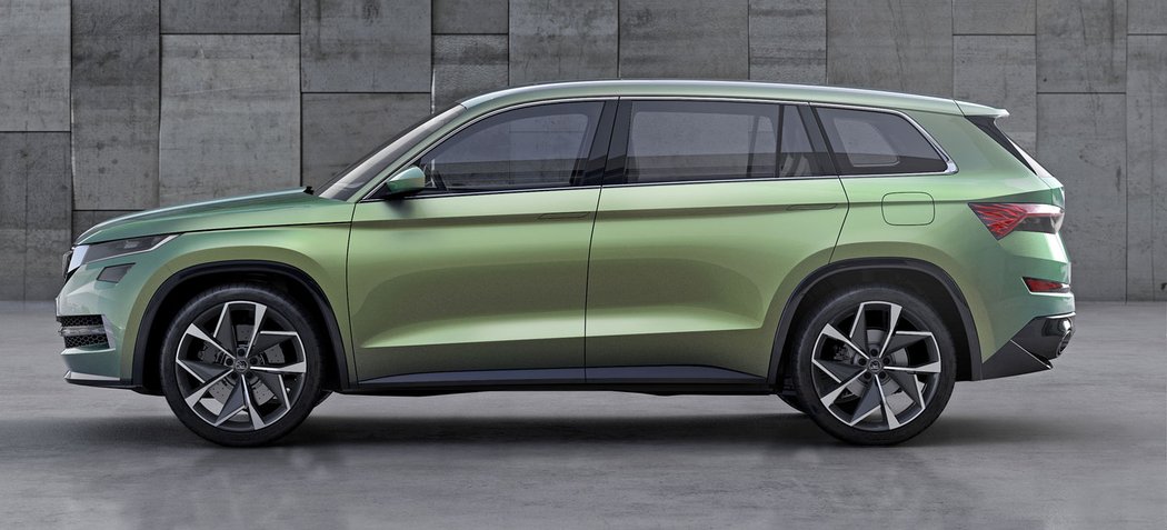 skoda kodiaq superb strednitrida sportovni crossover