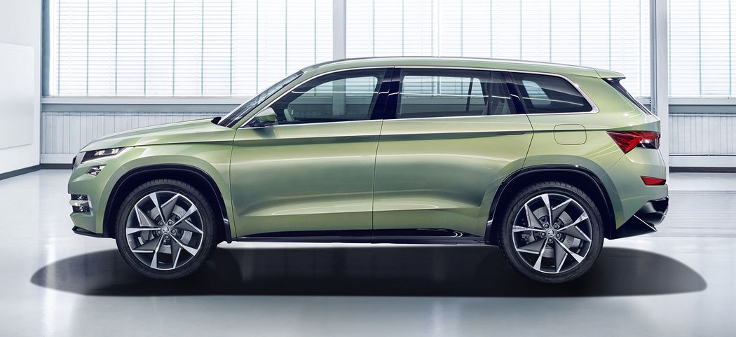 skoda kodiaq superb strednitrida sportovni crossover