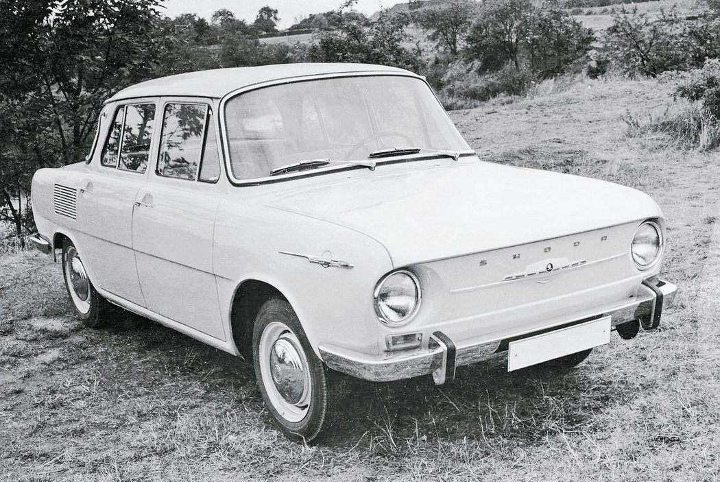 Škoda 713 (100)