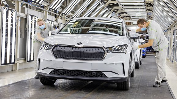 Škoda Auto v srpnu zvýšila odbyt, za celým koncernem VW ale zaostává