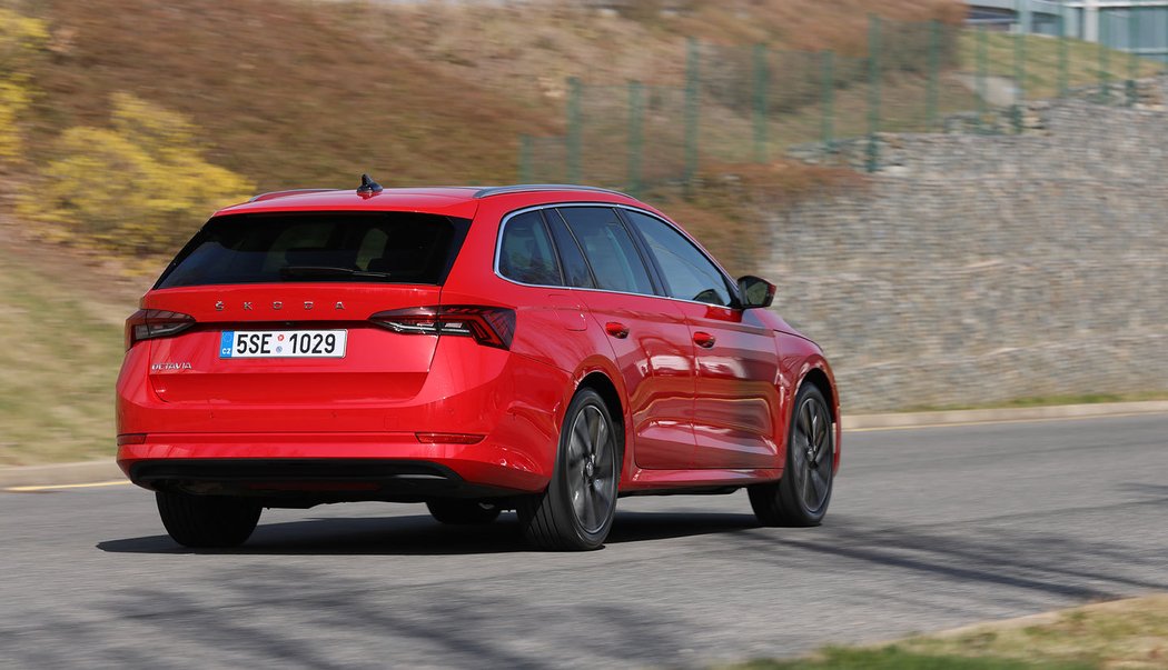 Škoda Octavia Combi 2.0 TDI/110 kW DSG