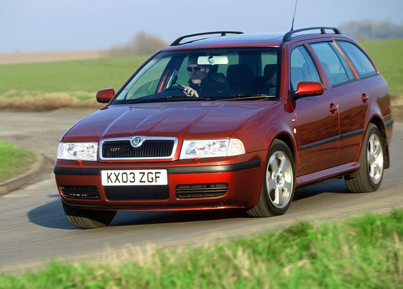 Škoda Octavia Combi 4x4 UK (2001)