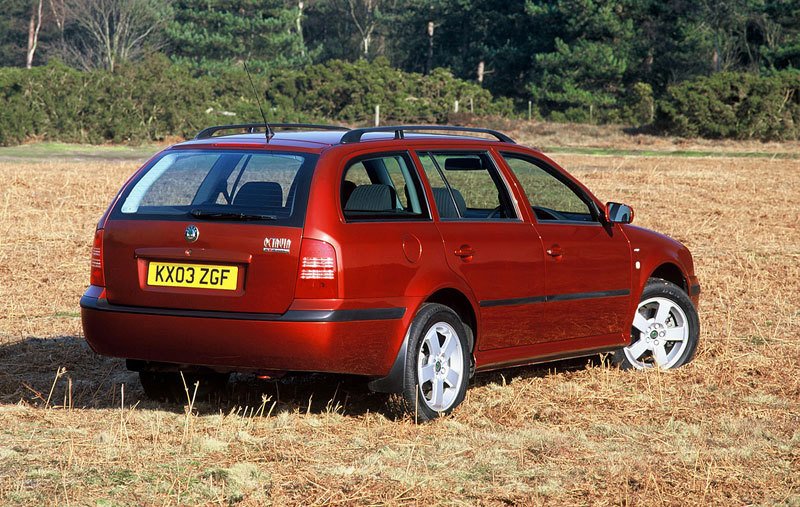 Škoda Octavia Combi 4x4 UK (2001)