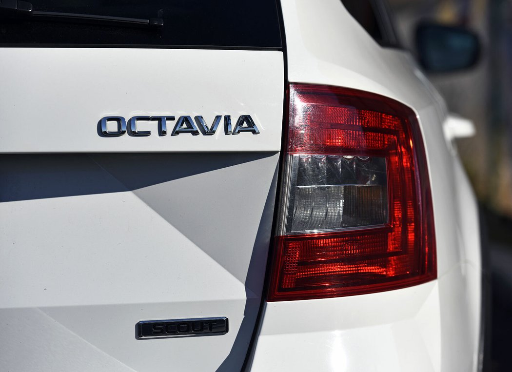 Škoda Octavia Combi Scout 2.0 TDI (135 kW)