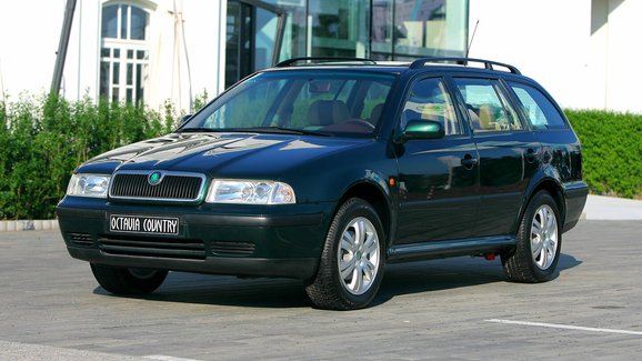 Nenápadná Škoda Octavia byla u zrodu trendu, kterému Češi propadli. Nic jí nechybělo 