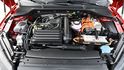 Nacpat i do verze RS plug-in hybrid iV a softwarově jeho výkon z 160 posílit na 180 kW bylo marketingové rozhodnutí. Na trzích, kde se zdanění aut řídí emisemi CO2, to však výrobci poskytlo nemalou výhodu. Nacpat i do verze RS plug-in hybrid iV a softwarově jeho výkon z 160 posílit na 180 kW bylo marketingové rozhodnutí. Na trzích, kde se zdanění aut řídí emisemi CO2, to však výrobci poskytlo nemalou výhodu.
