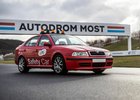 Do aukce míří legendární safety car z Mostu. Octavia RS dala na okruhu bez poruchy 39 tisíc km