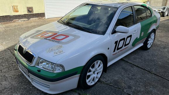 Nesháníte vzácnou Octavii RS WRC 100? Jeden majitel prodává hned dvě!