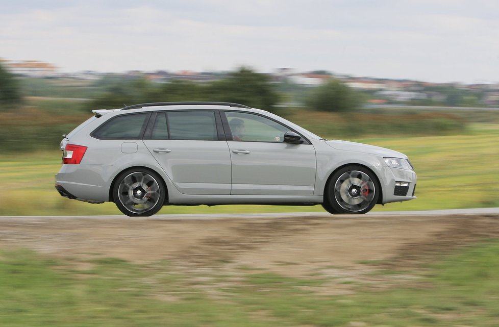 Škoda Octavia RS230