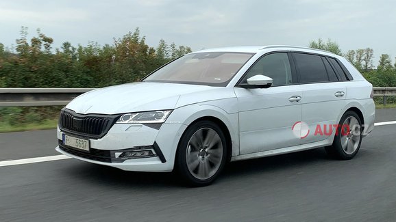 Škoda Octavia IV v zatím největší fotogalerii. Podívejte se na testovací prototypy detailněji