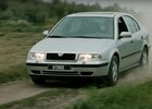 Škoda Octavia slaví 25 let: Připomeňte si její divoké testování v&nbsp;dobovém videu