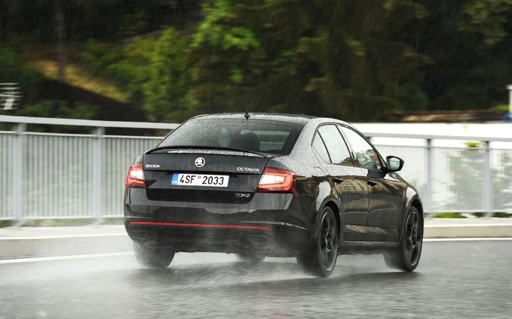 Škoda Octavia RS 245