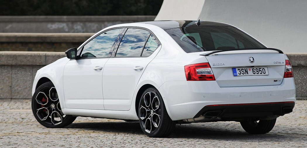 Škoda Octavia RS 230