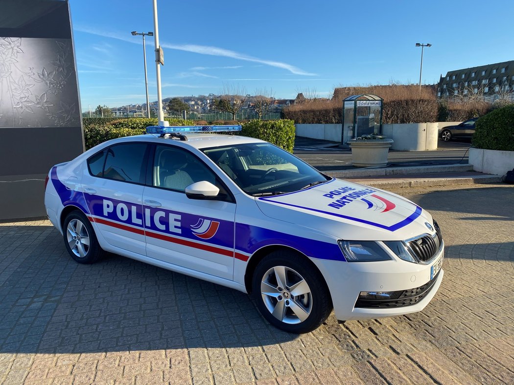 Model Škoda Octavia slouží i u francouzské policie.