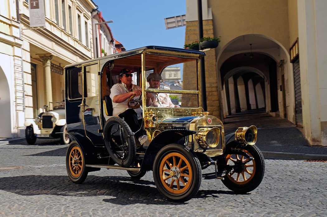 Concours d´ Elegance Chateau Loučeň 2015