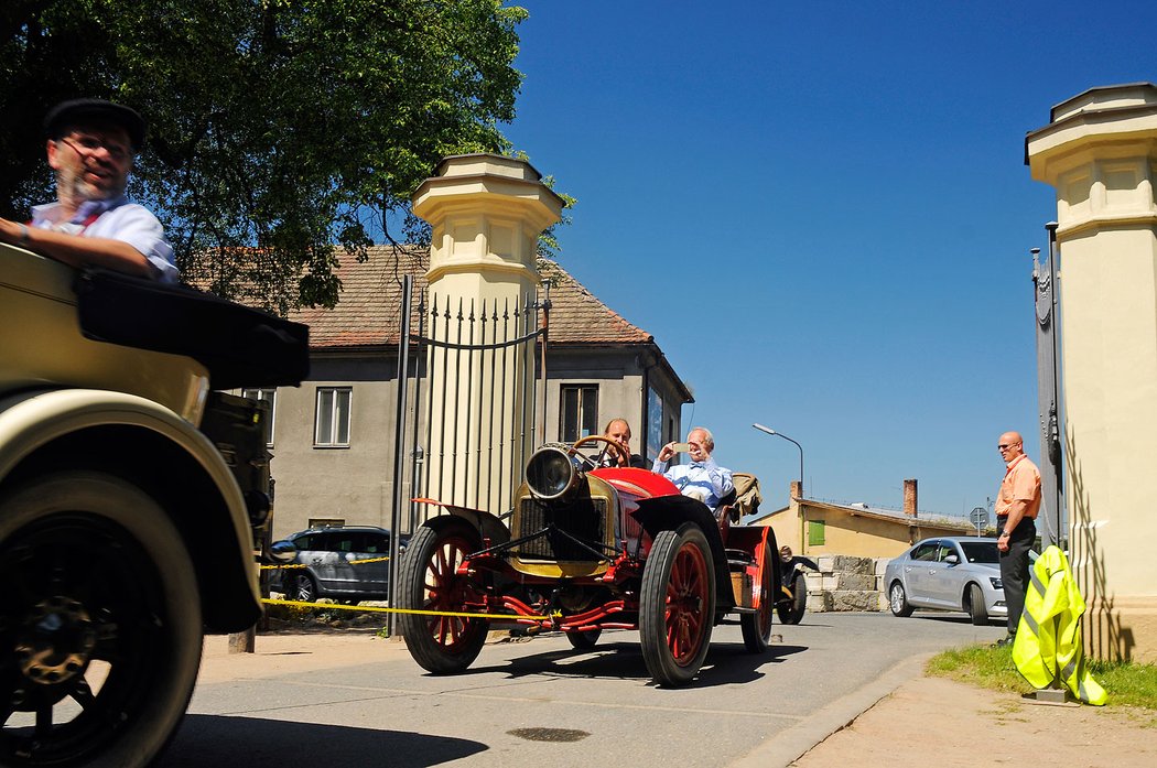 Concours d´ Elegance Chateau Loučeň 2015