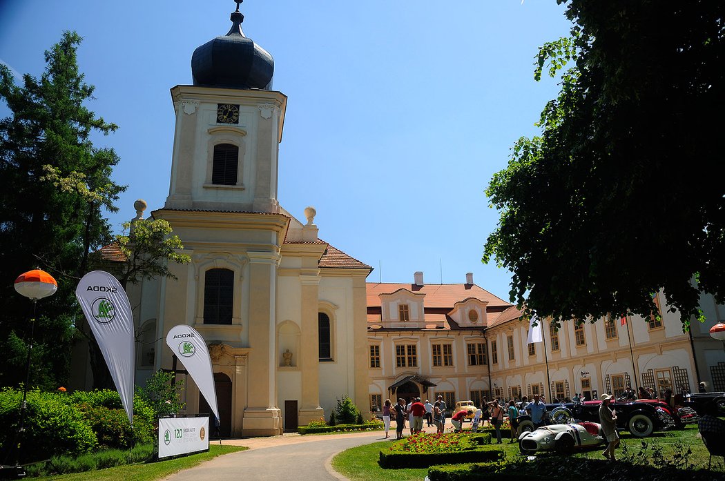 Concours d´ Elegance Chateau Loučeň 2015